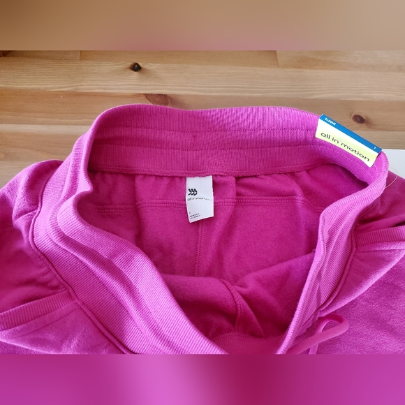 All In Motion - Women's High-Rise Pull-On Fleece Shorts Pink Size L - Picture 8 of 10